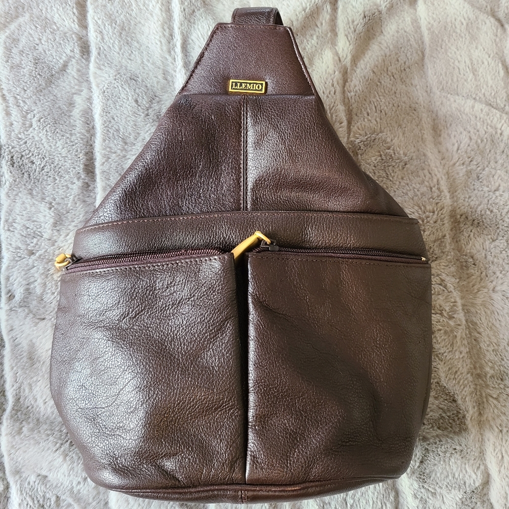 Woman's Sling Purse
